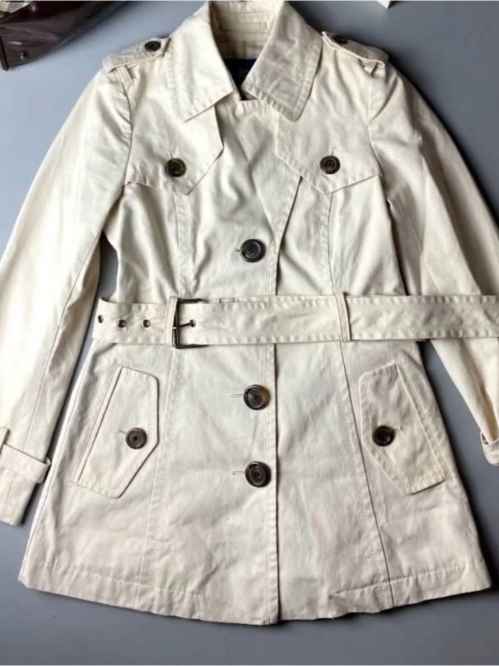 Burberry Cream Trench Coat - Picture 8 of 10